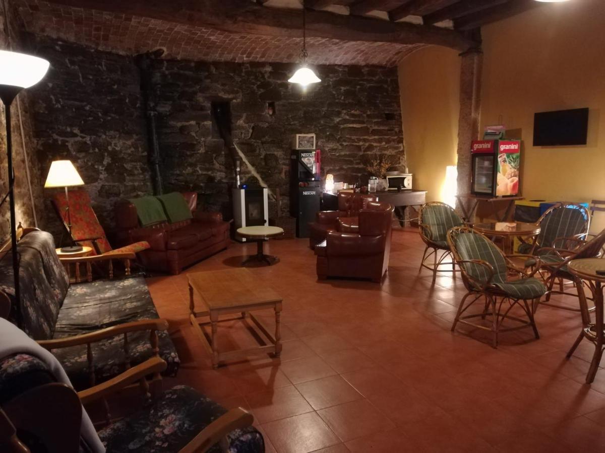 Albergue San Lazaro Sarria Exterior photo