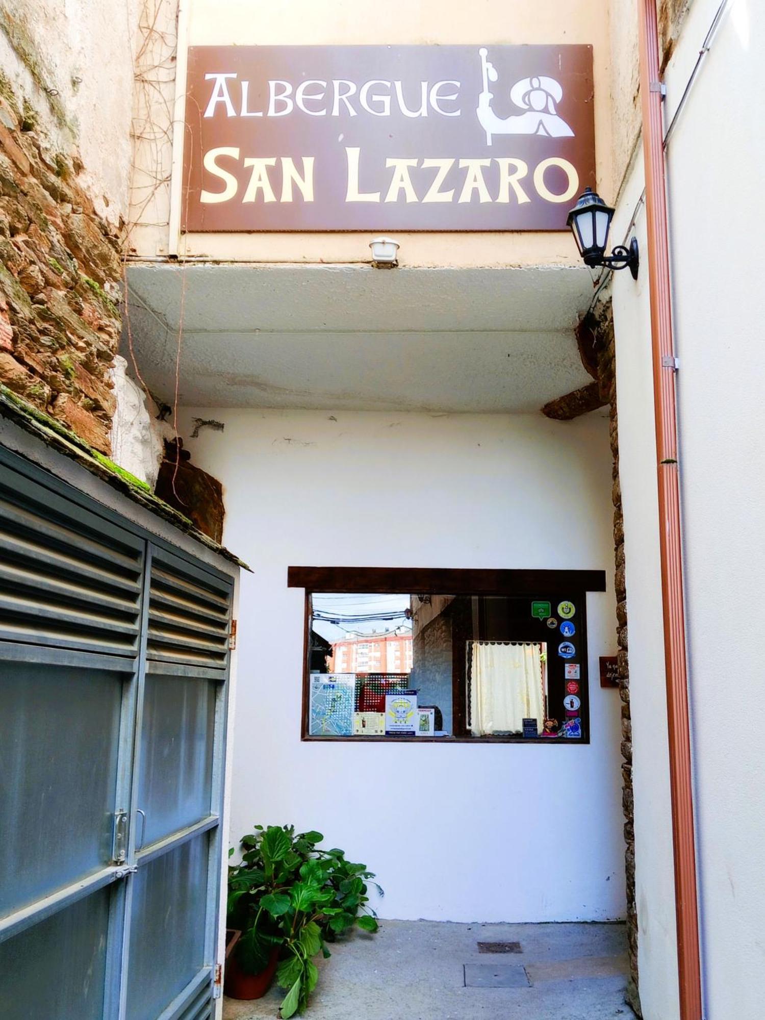Albergue San Lazaro Sarria Exterior photo